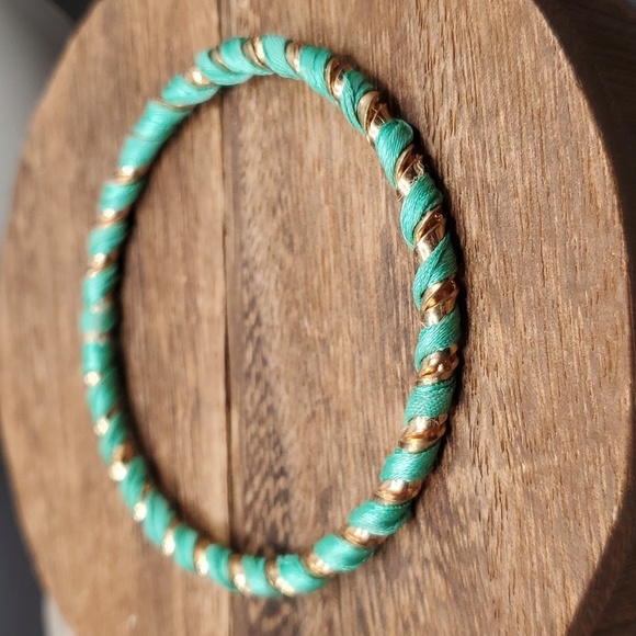 B2705 ancient green‎ threaded twist bracelet - Picture 1 of 2